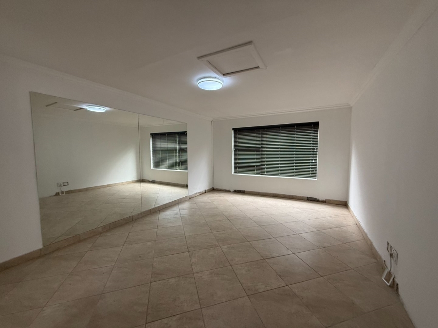 5 Bedroom Property for Sale in Bayswater Free State